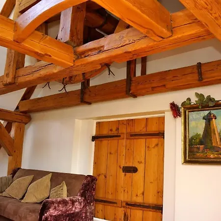 Doma Hostel *