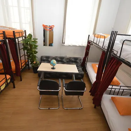 Albergue Doma *